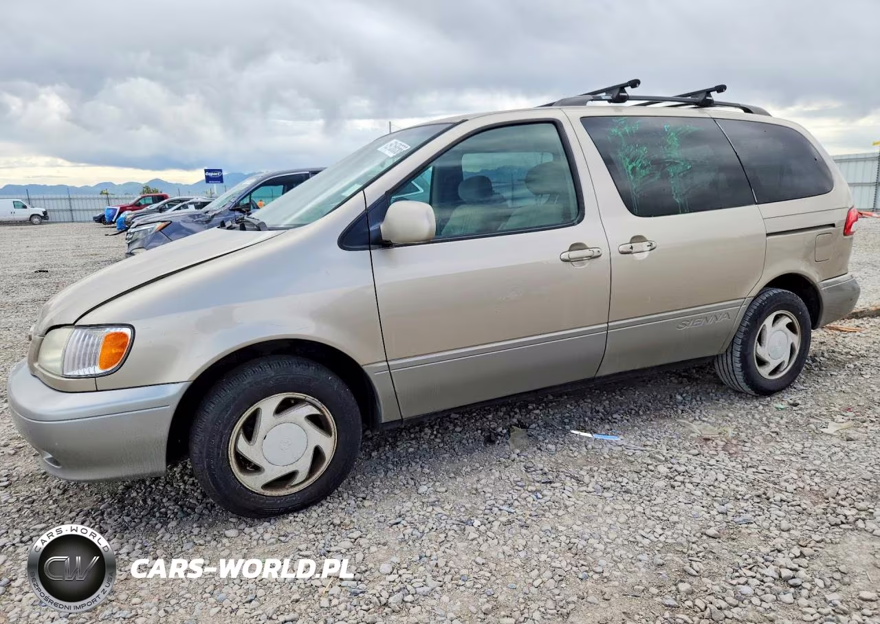 2003 Toyota Sienna Le
