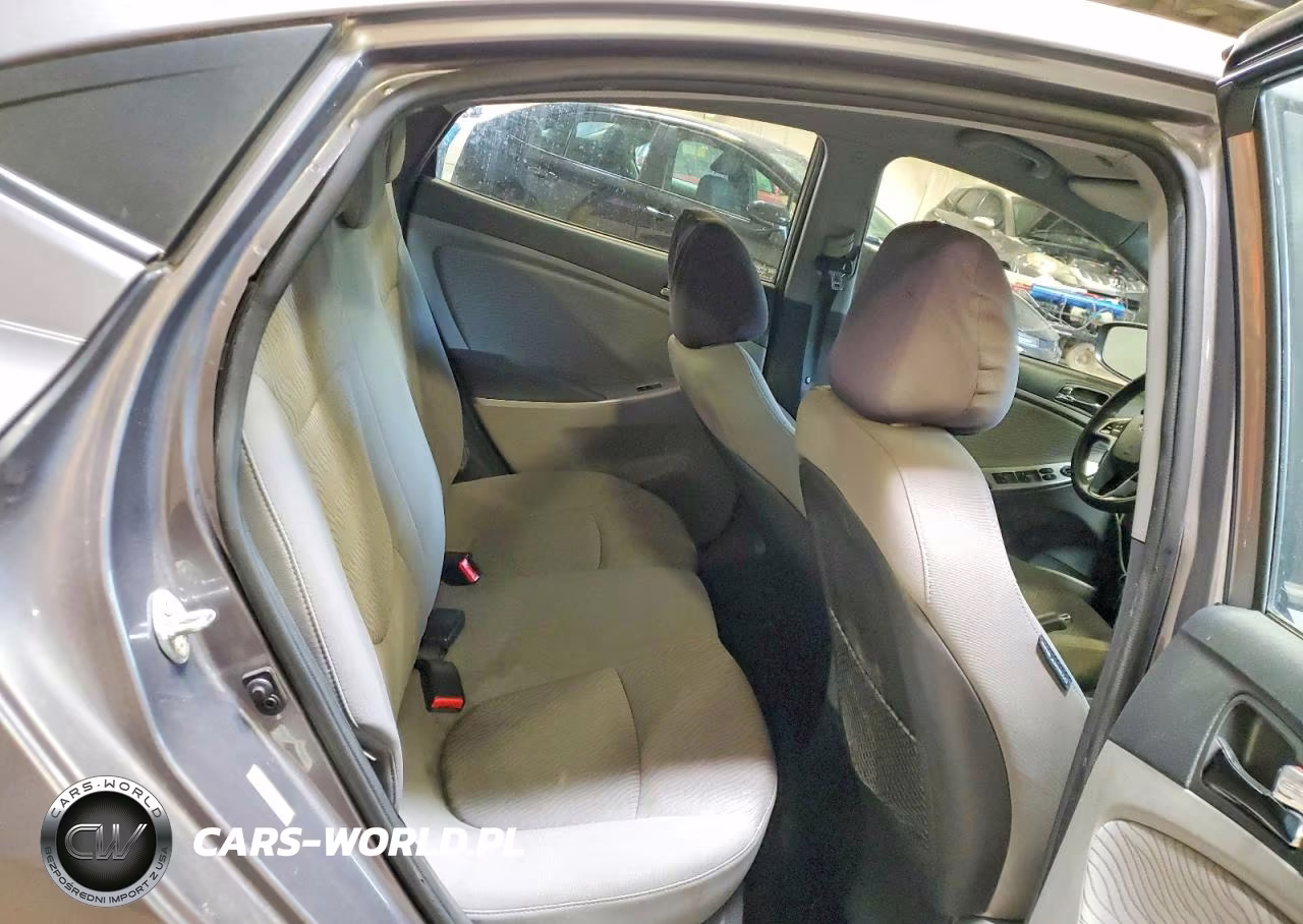 2013 Hyundai Accent Gls VIN:KMHCU4AE8DU489745 - 10