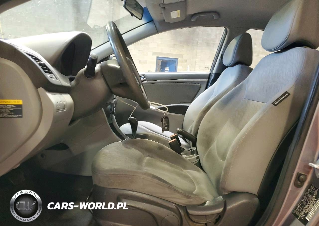 2013 Hyundai Accent Gls VIN:KMHCU4AE8DU489745 - 7
