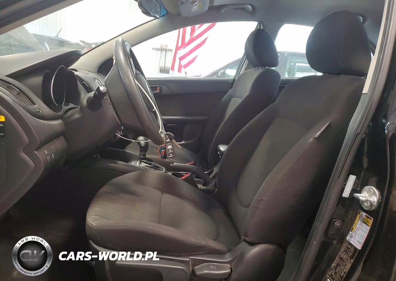 2013 Kia Forte VIN:KNAFU4A23C5609707 - 7