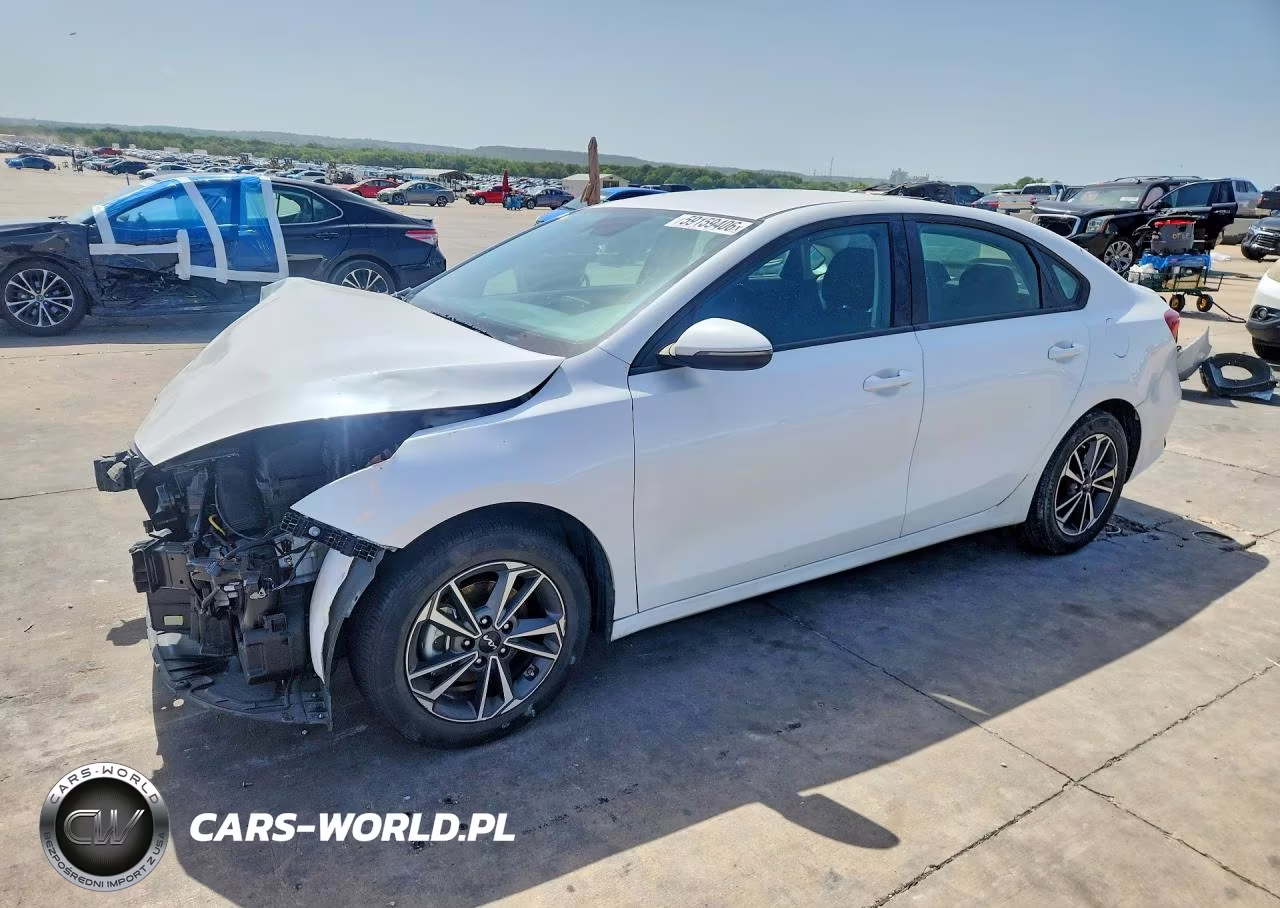 2024 Kia Forte Lxs