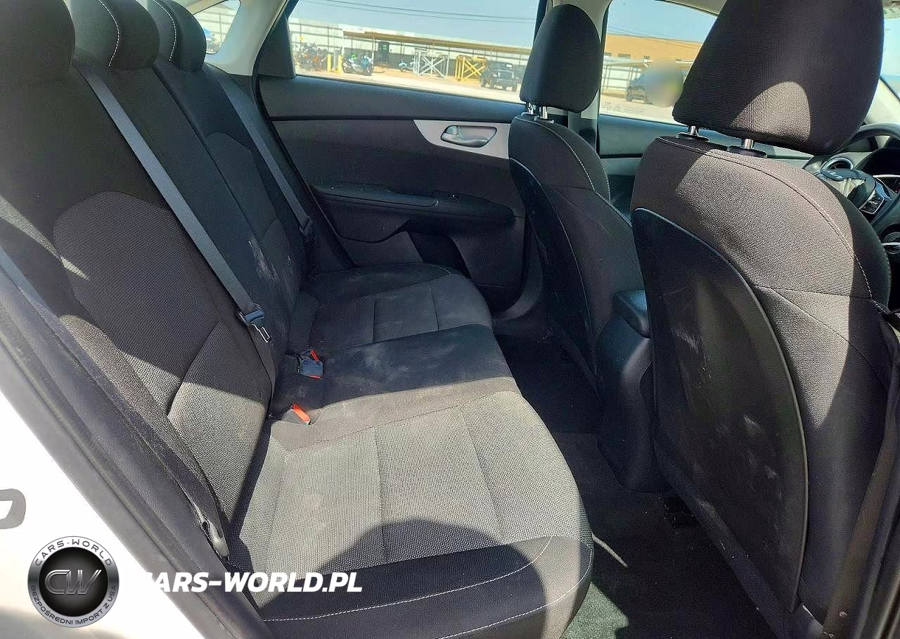 2024 Kia Forte Lxs VIN:3KPF24AD0RE779661 - 10