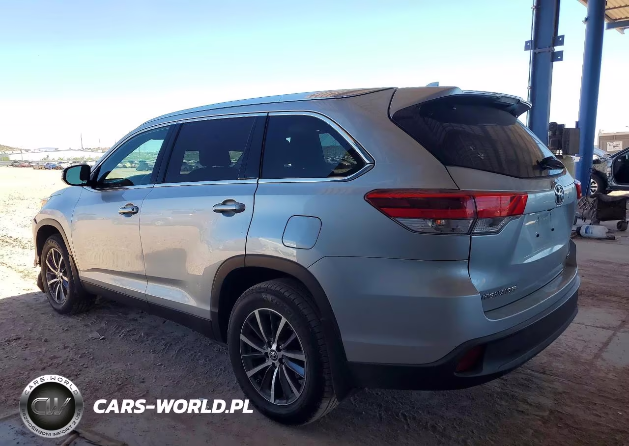 2019 Toyota Highlander Xle VIN:5TDJZRFH9KS583101 - 2