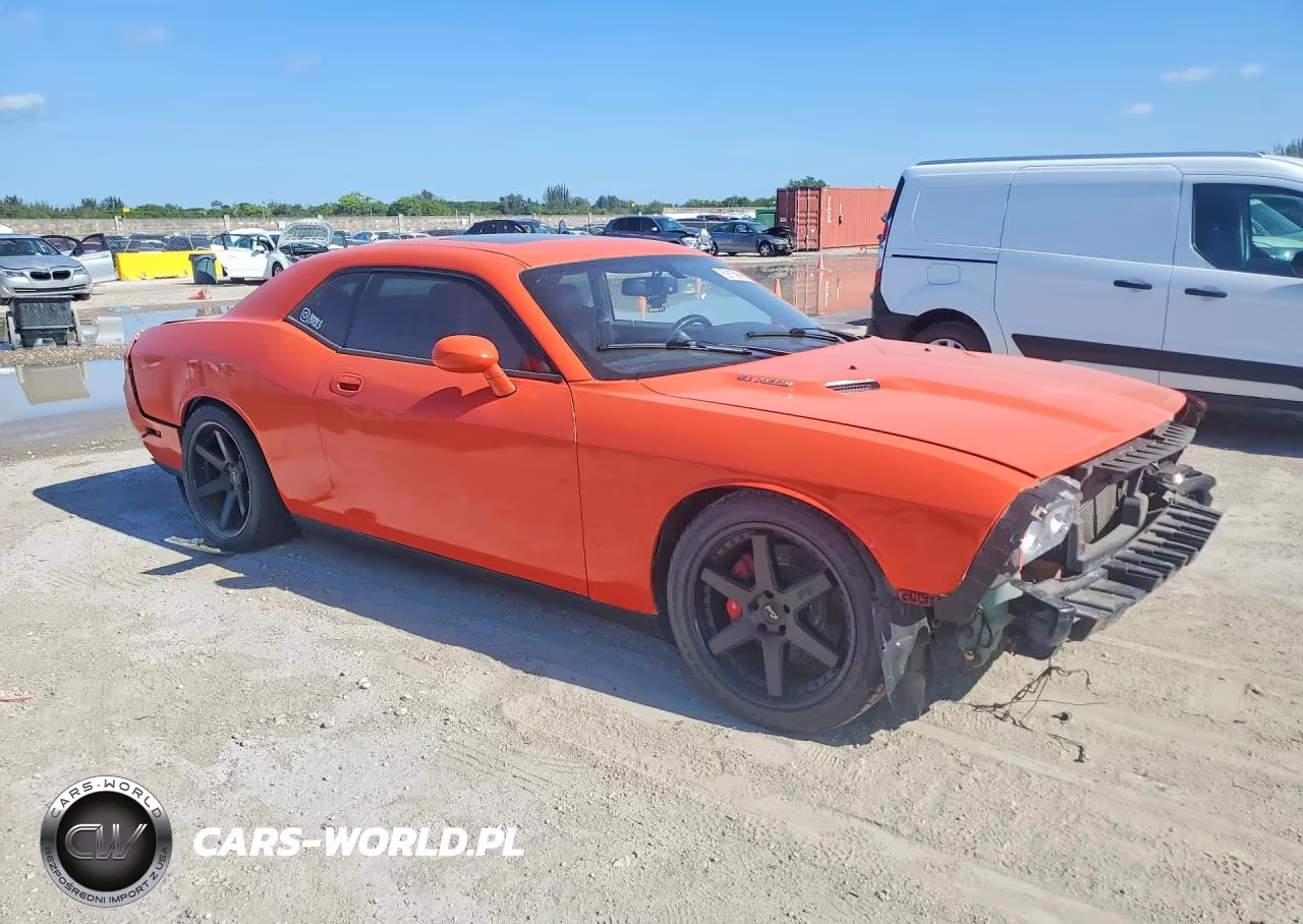 2009 Dodge Challenger Srt-8 VIN:2B3LJ74W39H541751 - 4