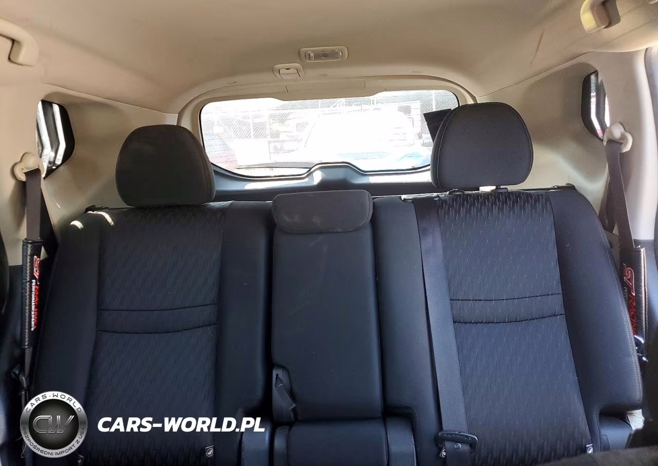 2018 Nissan Rogue S VIN:KNMAT2MV7JP541469 - 10