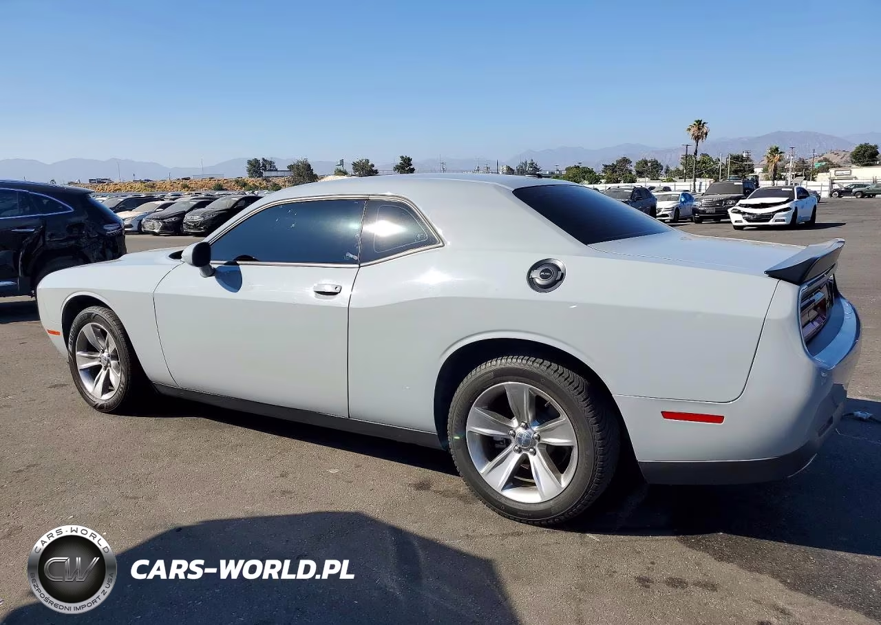 2021 Dodge Challenger Sxt VIN:2C3CDZAG9MH600023 - 2