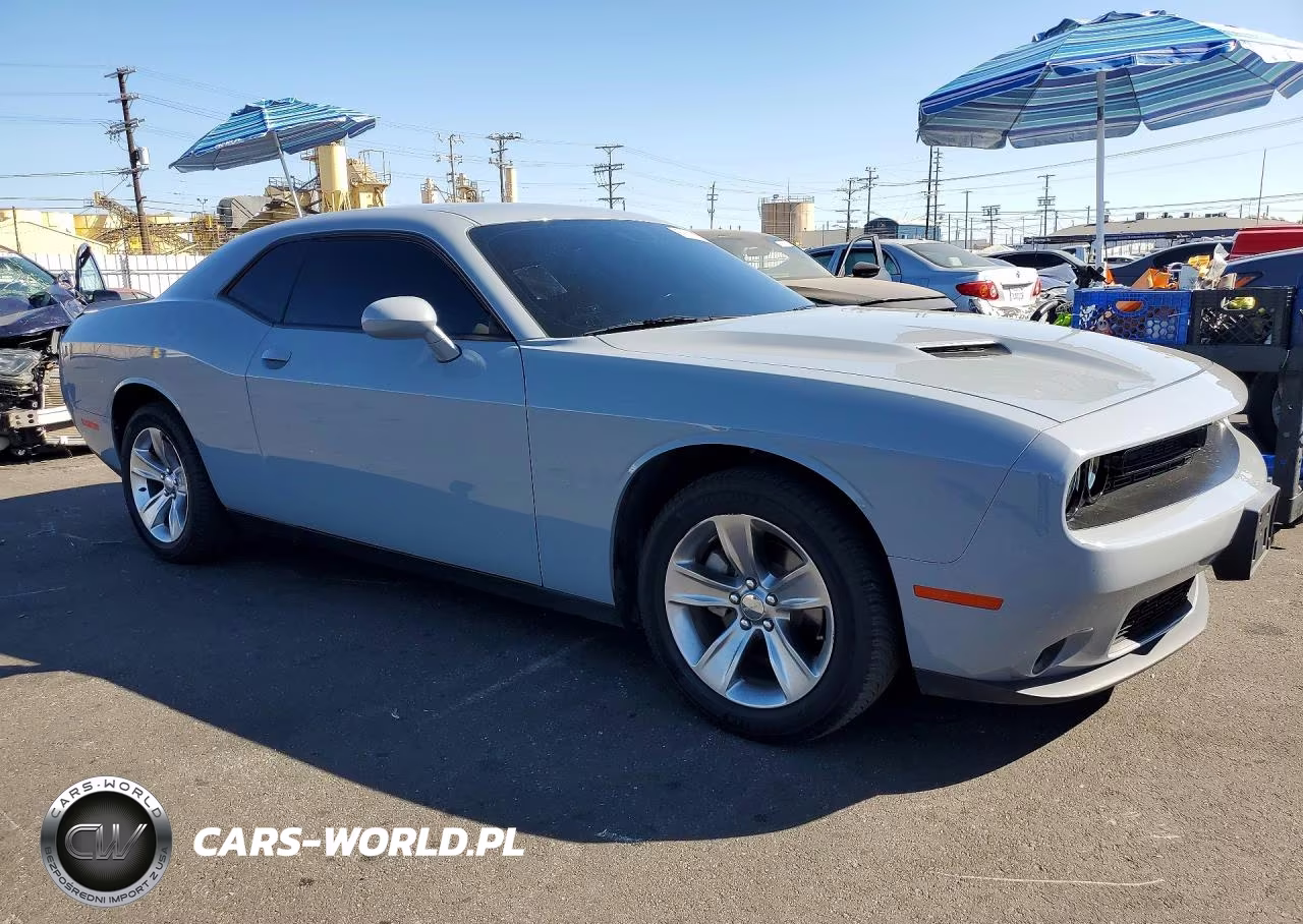2021 Dodge Challenger Sxt VIN:2C3CDZAG9MH600023 - 4