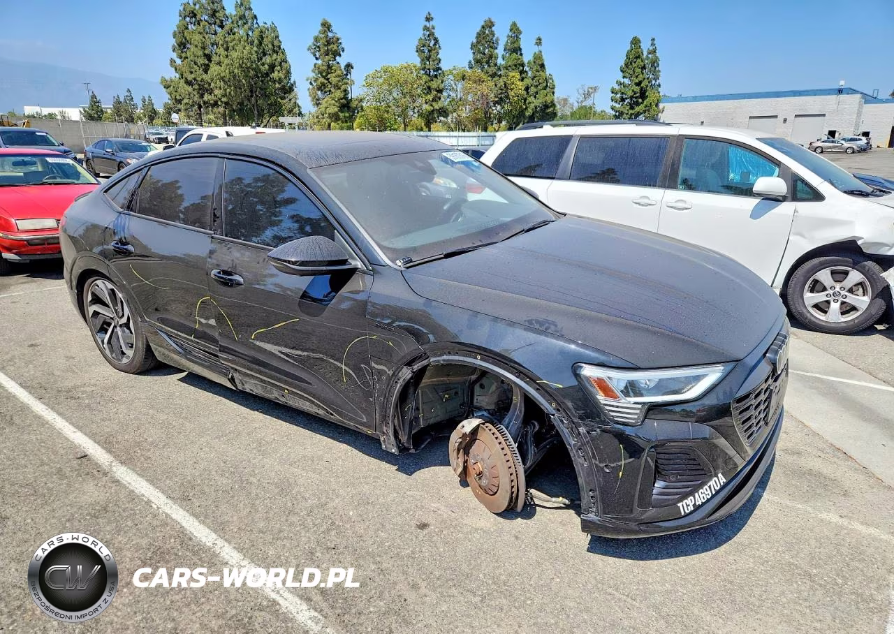 2024 Audi Q8 E-Tron Sportback Premium Plus VIN:WA1CAAGE1RB049267 - 4