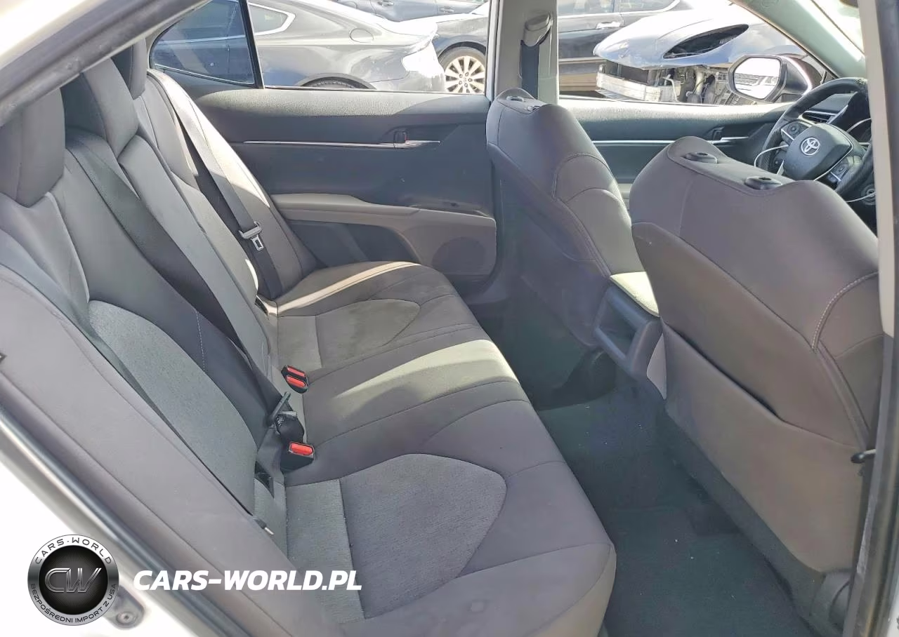 2022 Toyota Camry Le VIN:4T1C11AK3NU673523 - 10