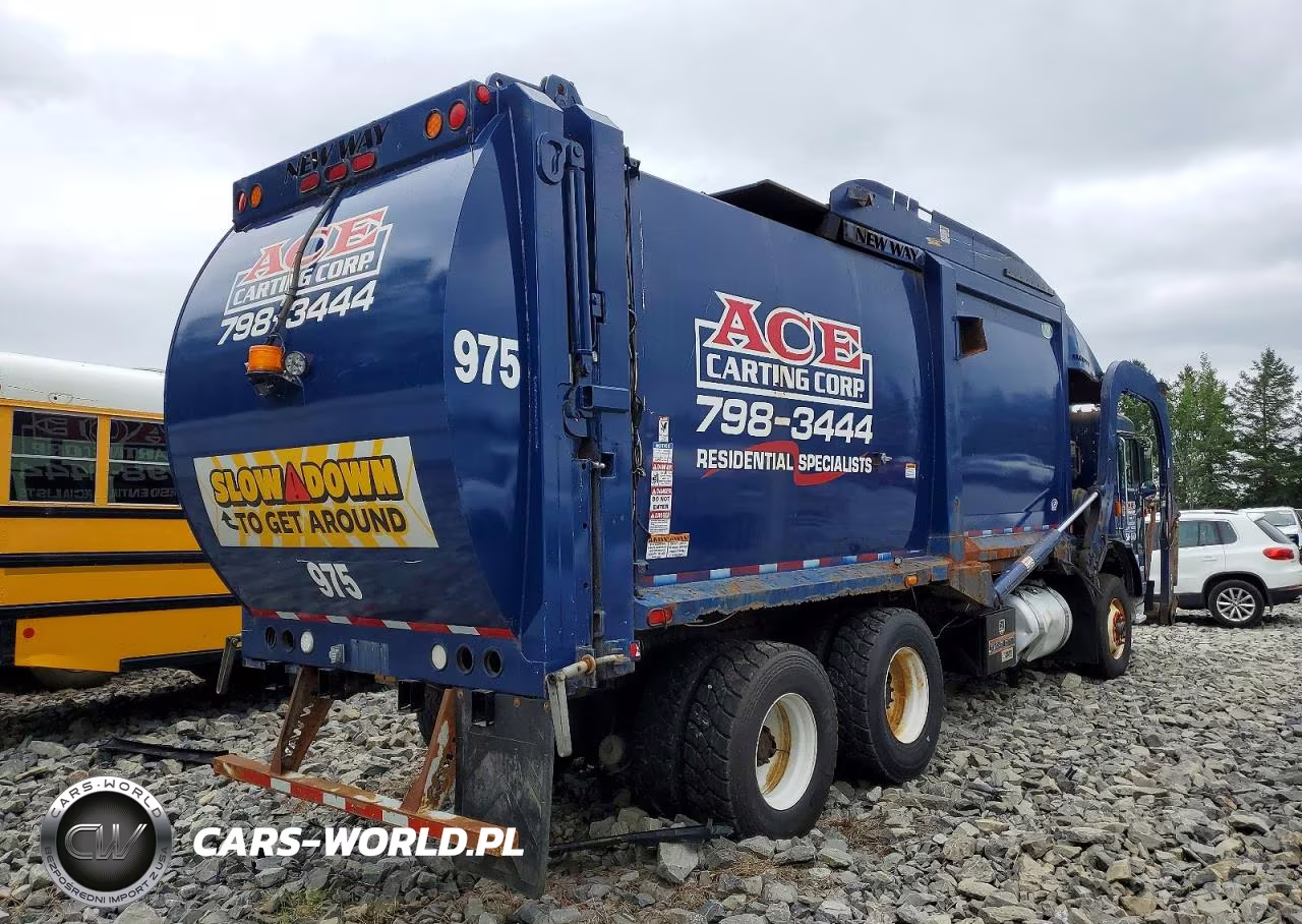 2016 Peterbilt 320 Refuse Truck VIN:3BPZLK0X5GF107189 - 4