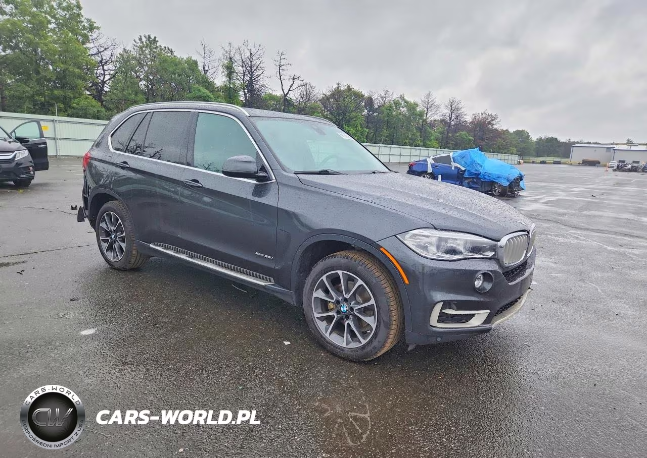 2018 BMW X5 xDrive35I VIN:5UXKR0C50J0X92334 - 4