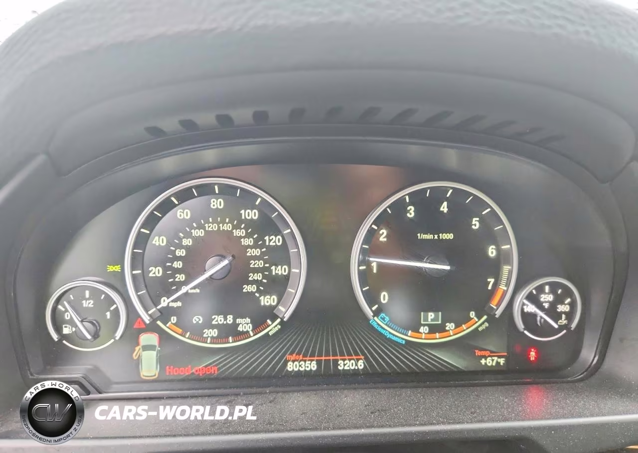 2018 BMW X5 xDrive35I VIN:5UXKR0C50J0X92334 - 9