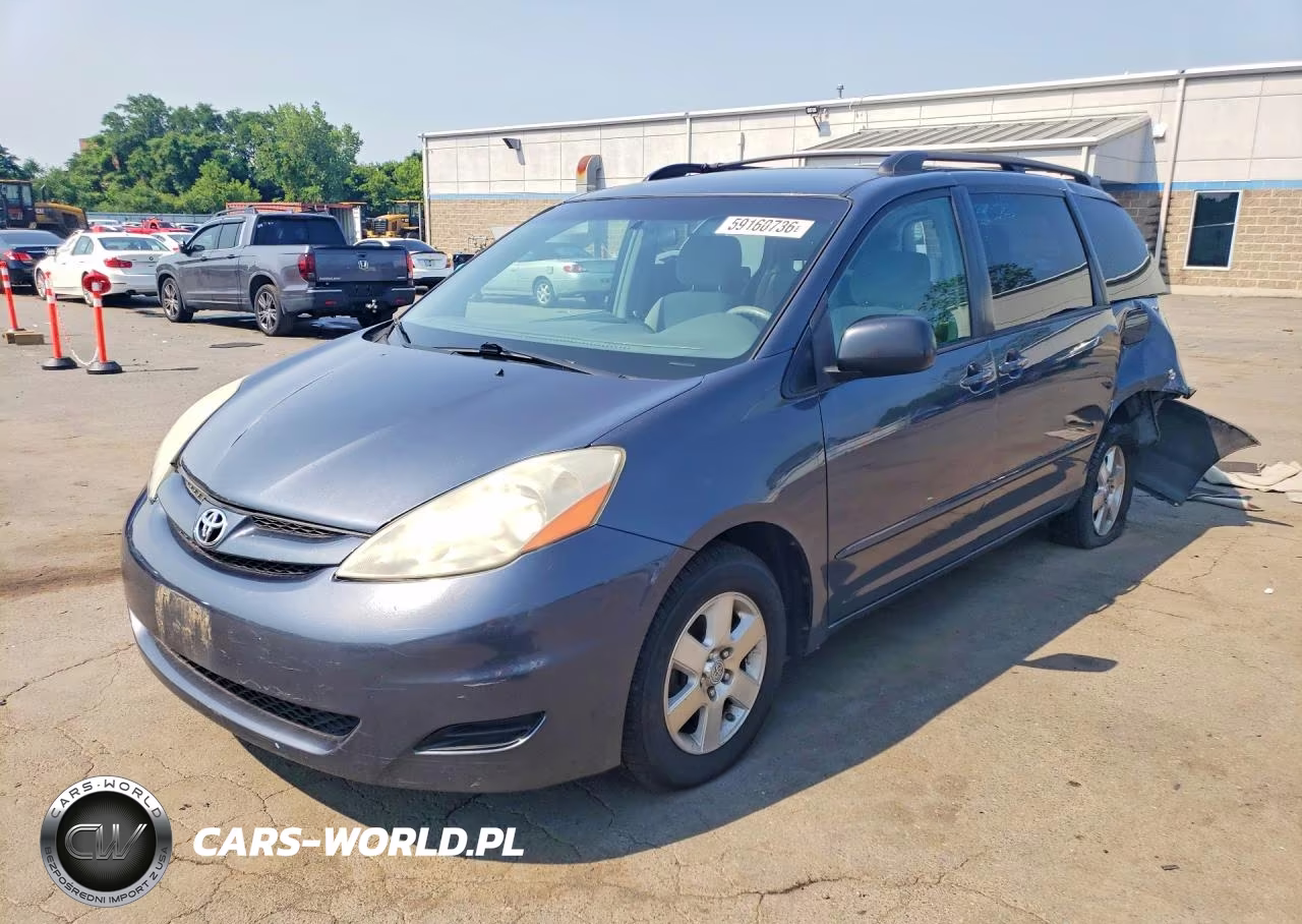 2009 Toyota Sienna Le 7-Passenger – zdjęcie 1 z 13