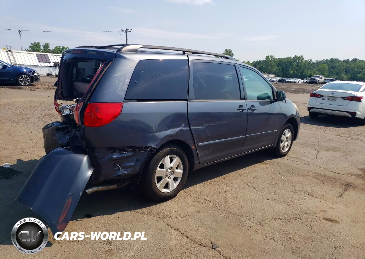 2009 Toyota Sienna Le 7-Passenger VIN:5TDZK23C39S235358 - 3