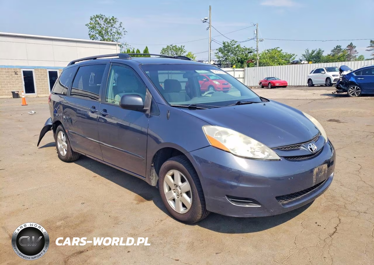2009 Toyota Sienna Le 7-Passenger VIN:5TDZK23C39S235358 - 4