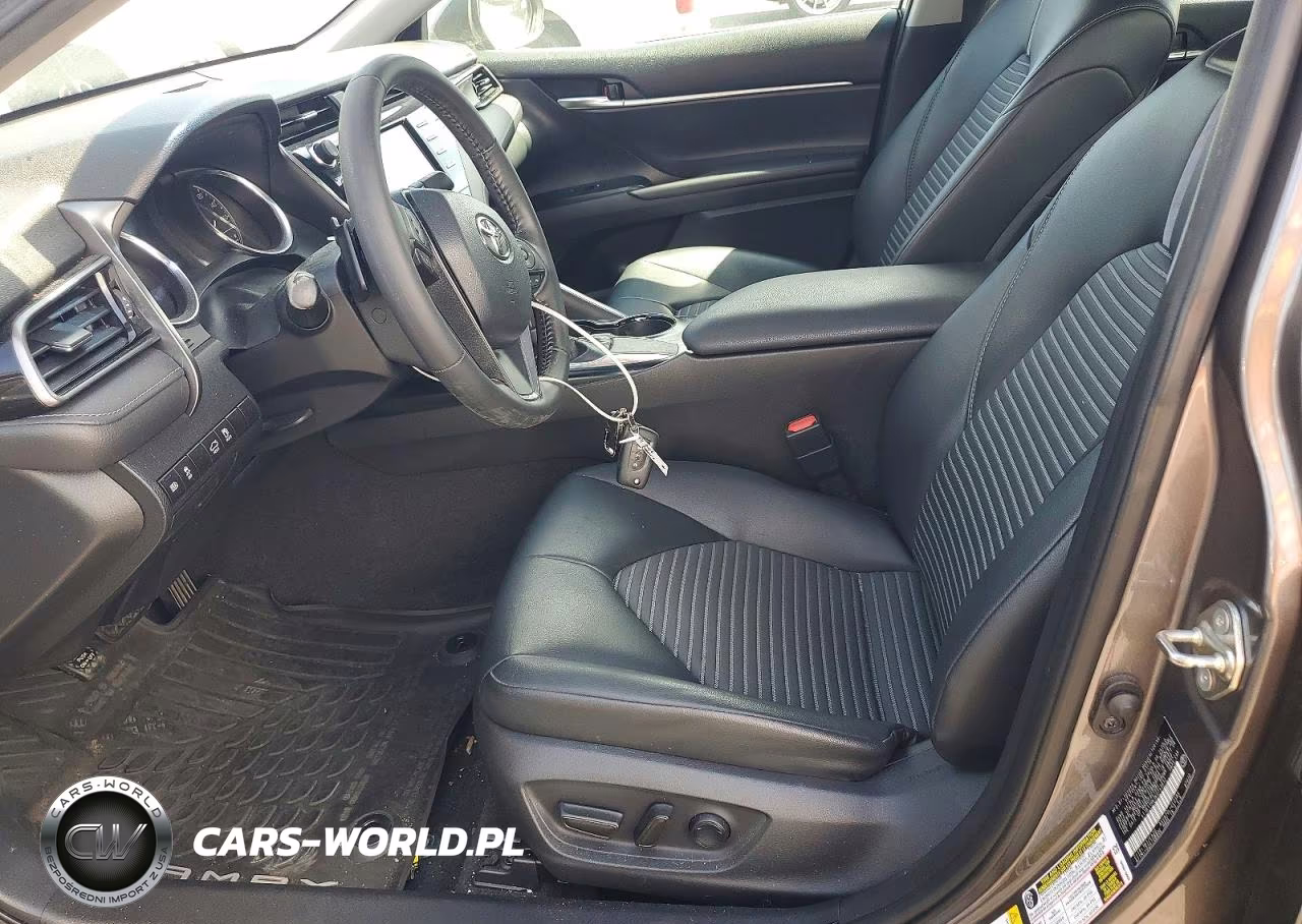 2019 Toyota Camry Se VIN:4T1B11HK3KU743812 - 7