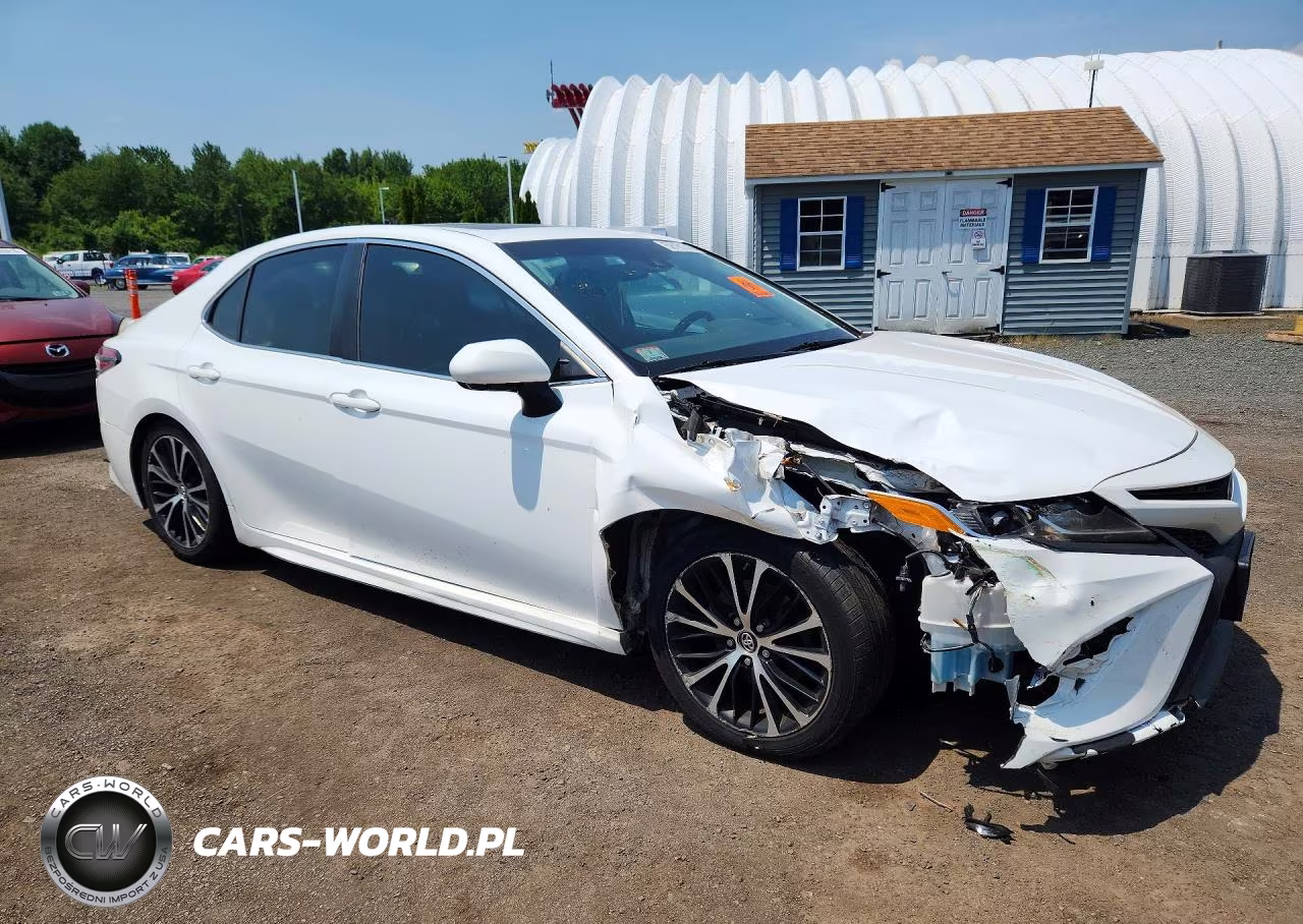 2018 Toyota Camry Se VIN:4T1B11HK3JU542779 - 4