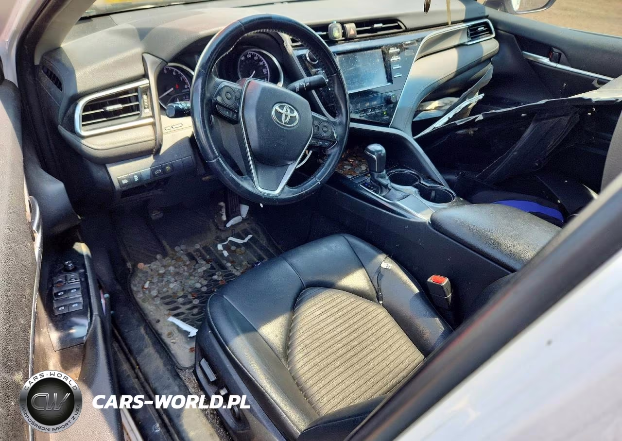 2018 Toyota Camry Se VIN:4T1B11HK3JU542779 - 8