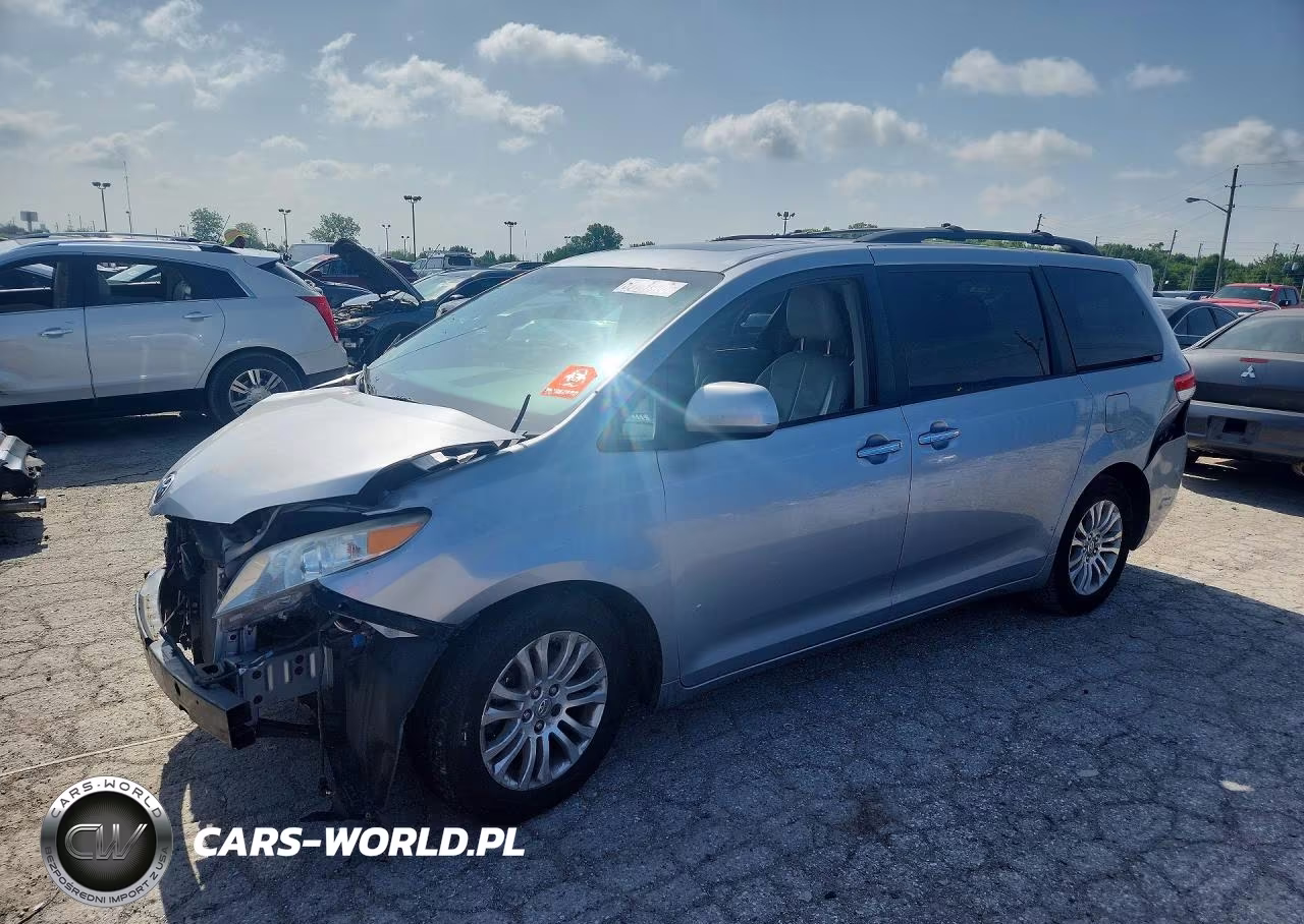 2013 Toyota Sienna Xle 8-Passenger VIN:5TDYK3DC6DS293618 - 1