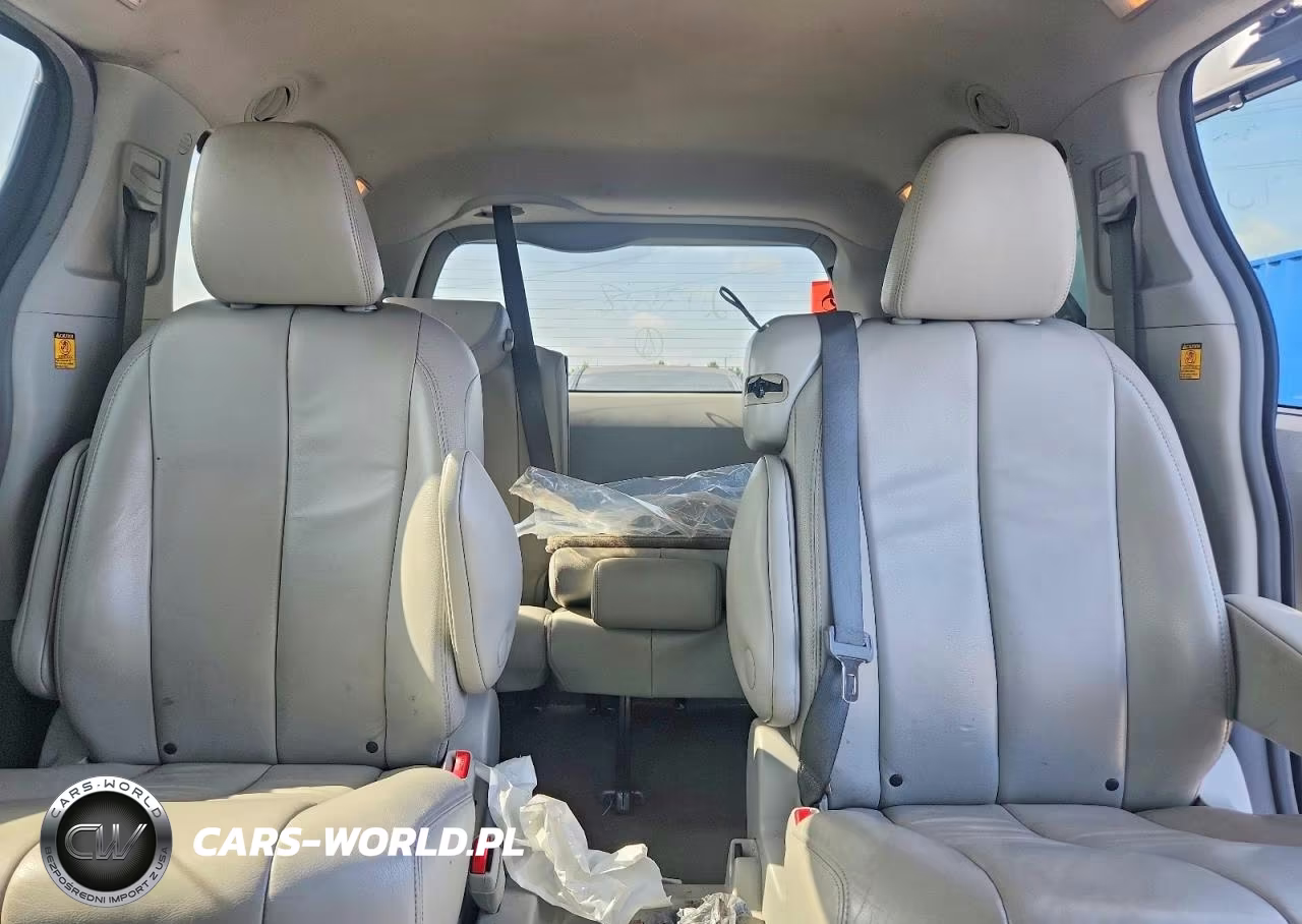 2013 Toyota Sienna Xle 8-Passenger VIN:5TDYK3DC6DS293618 - 10