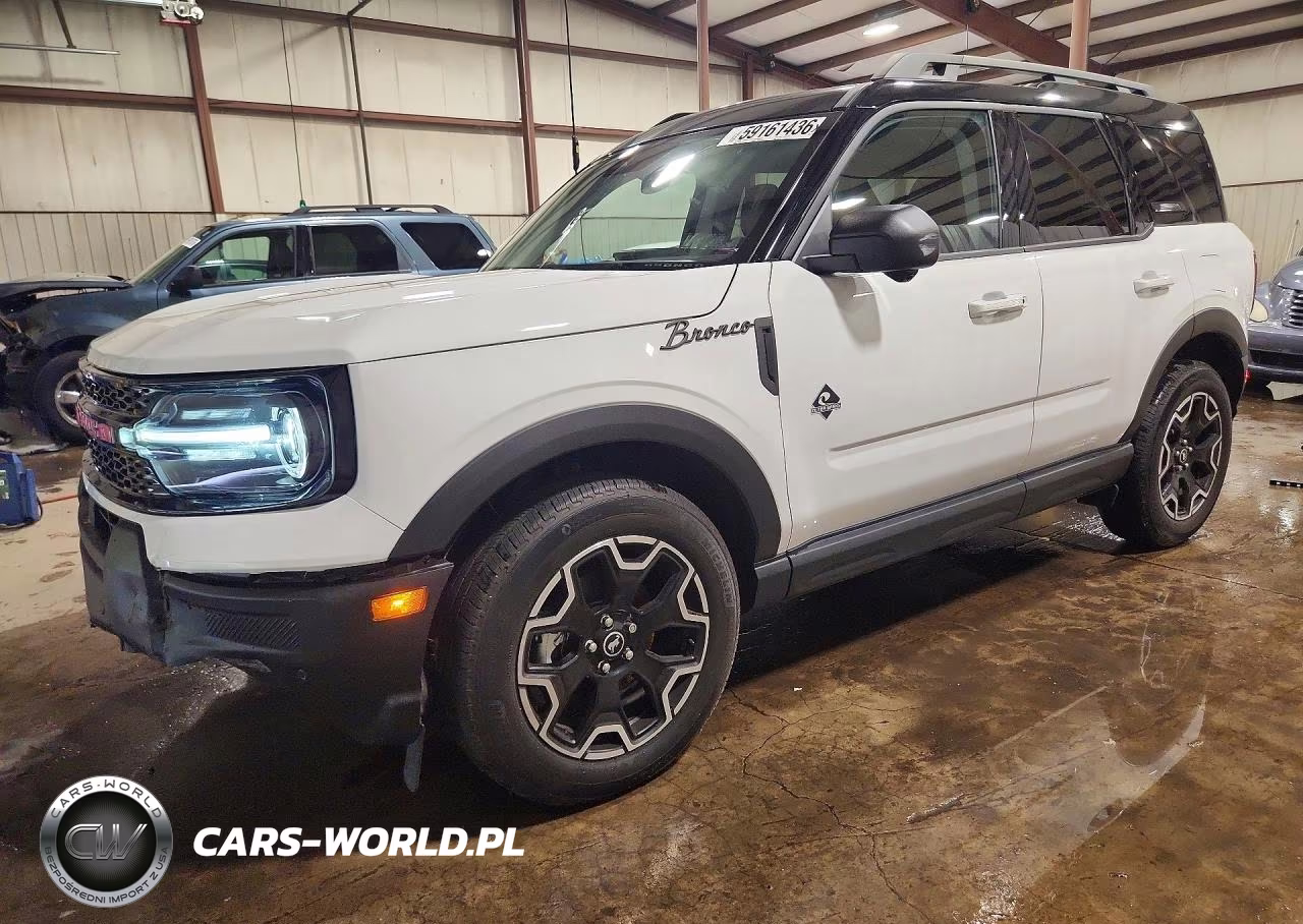 2025 Ford Bronco Sport Outer Banks – zdjęcie 1 z 13