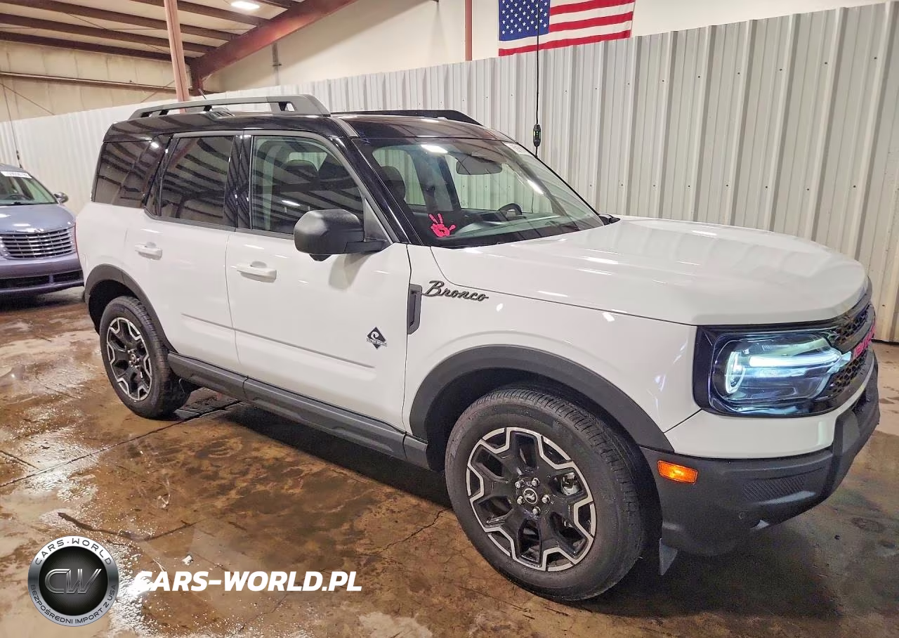 2025 Ford Bronco Sport Outer Banks VIN:3FMCR9CN5SRF39744 - 4
