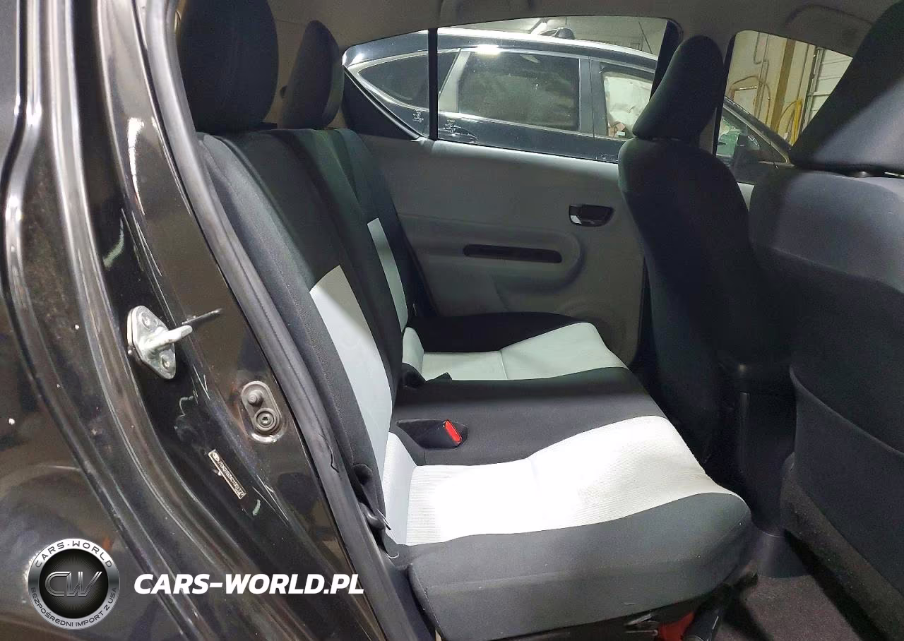 2012 Toyota Prius C Two VIN:JTDKDTB3XC1001127 - 11