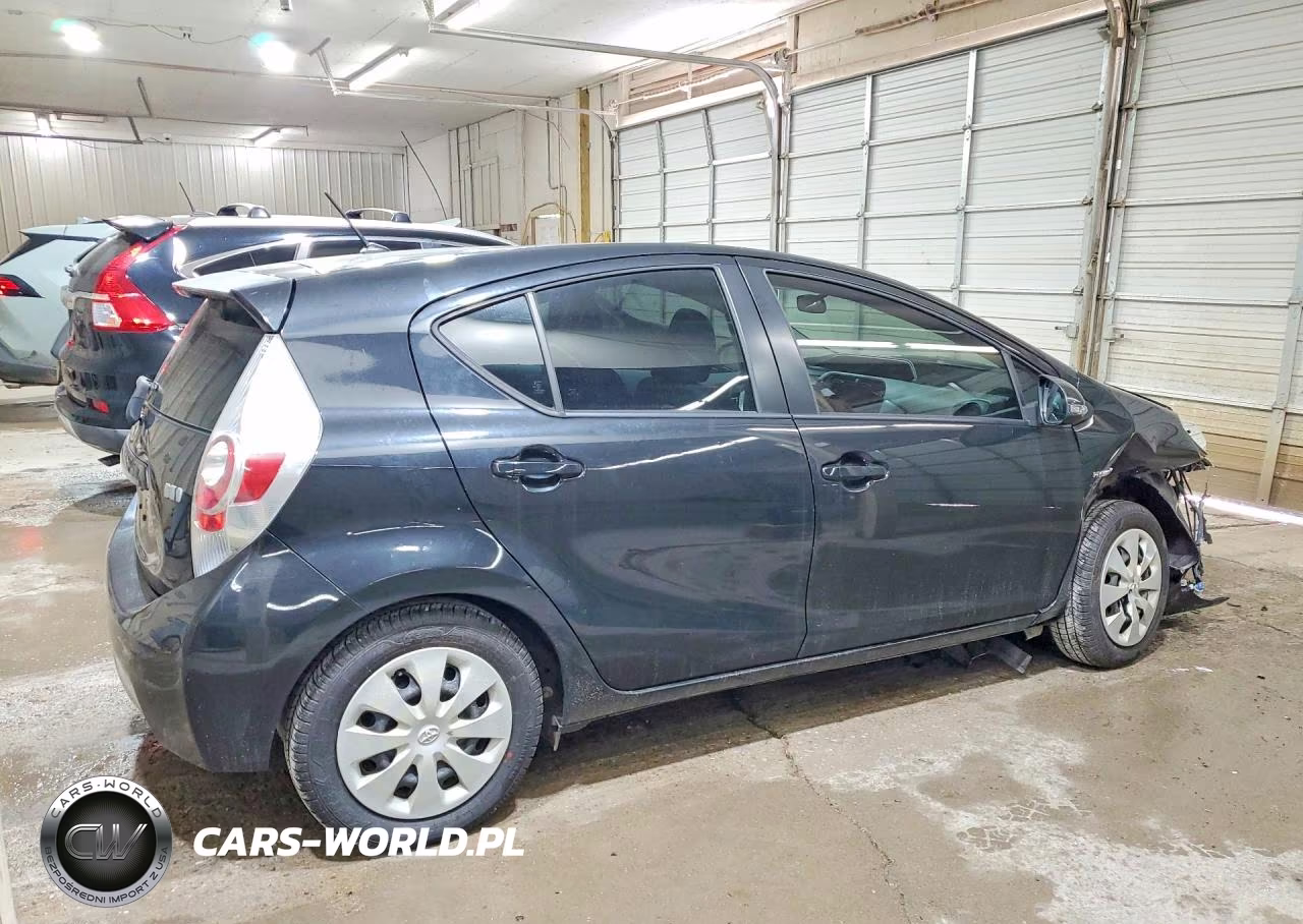 2012 Toyota Prius C Two VIN:JTDKDTB3XC1001127 - 3