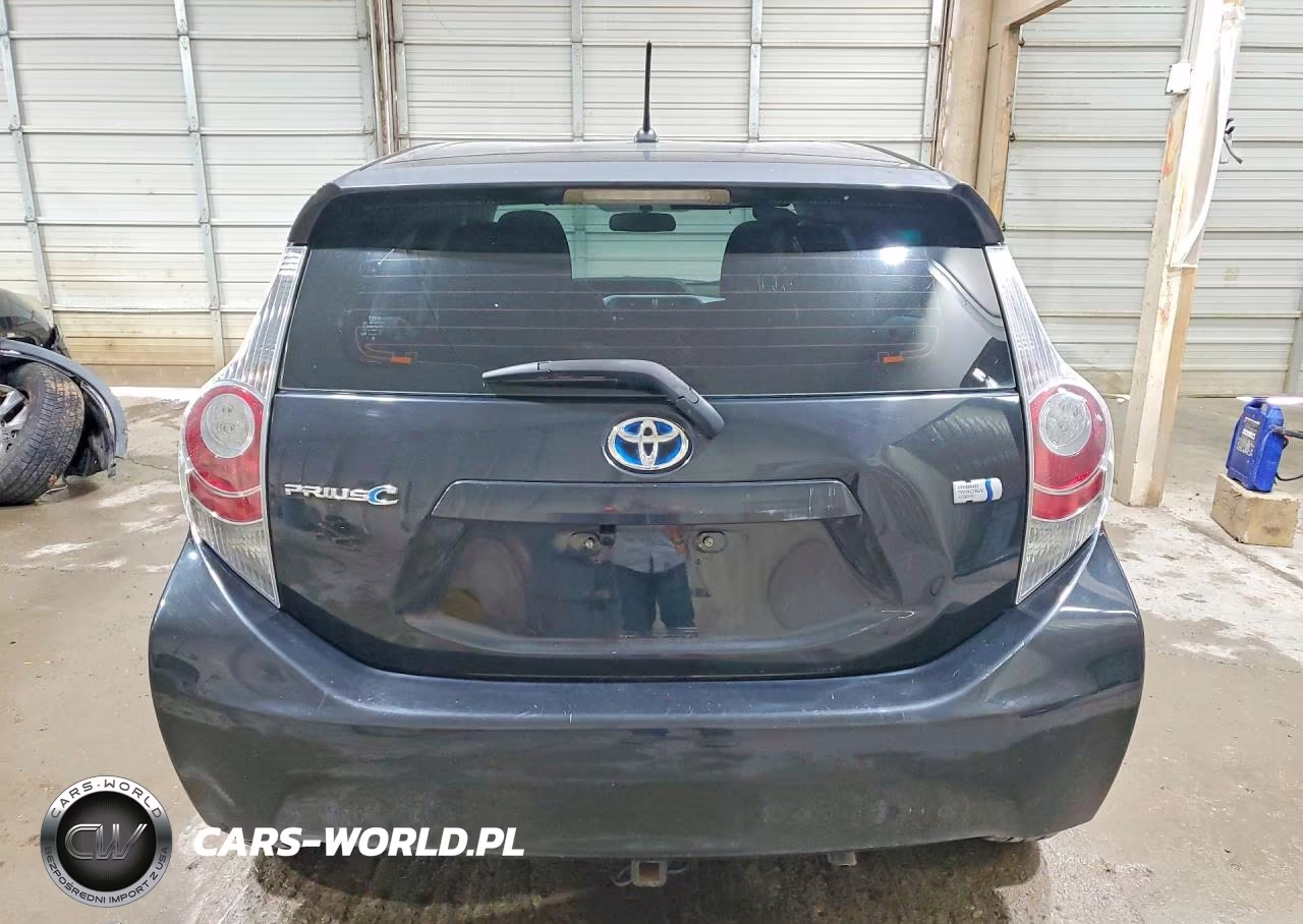 2012 Toyota Prius C Two VIN:JTDKDTB3XC1001127 - 6