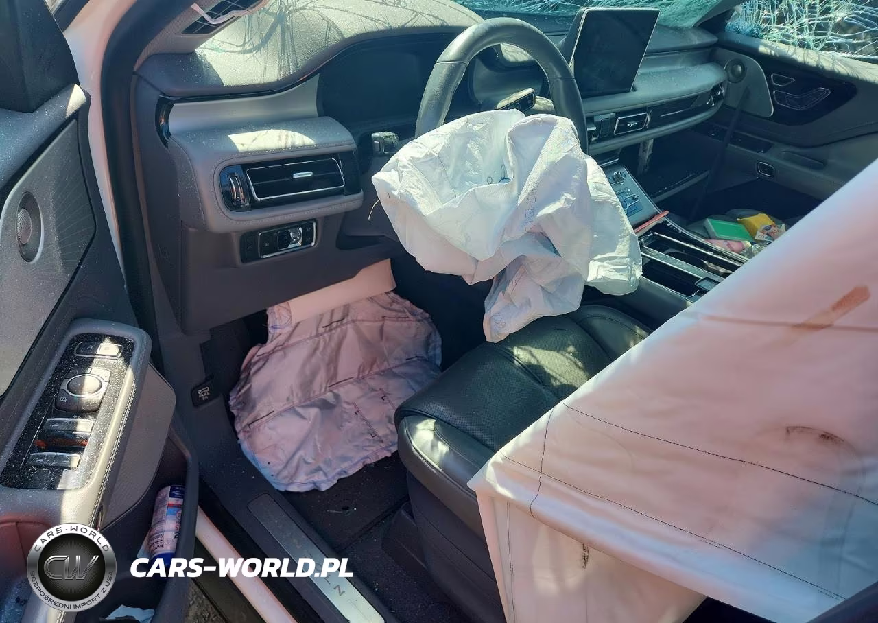 2020 Lincoln Aviator Reserve VIN:5LM5J7XC9LGL15413 - 8