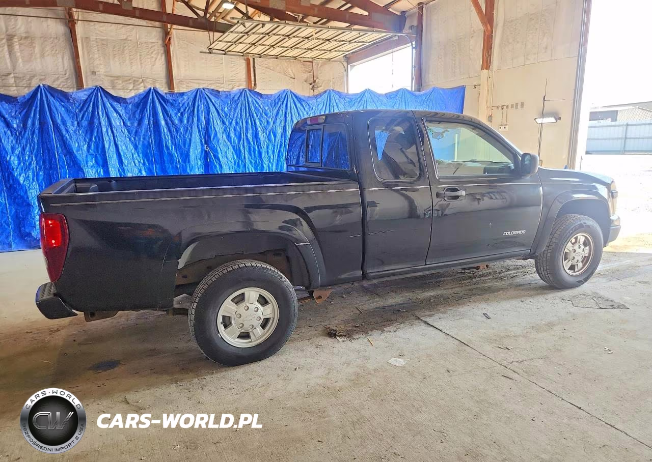 2005 Chevrolet Colorado VIN:1GCDT196758135779 - 3