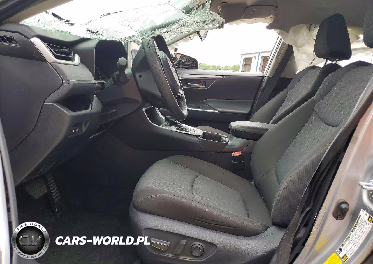 2025 Toyota Rav4 Xle VIN:2T3W1RFVXSC326824 - 7