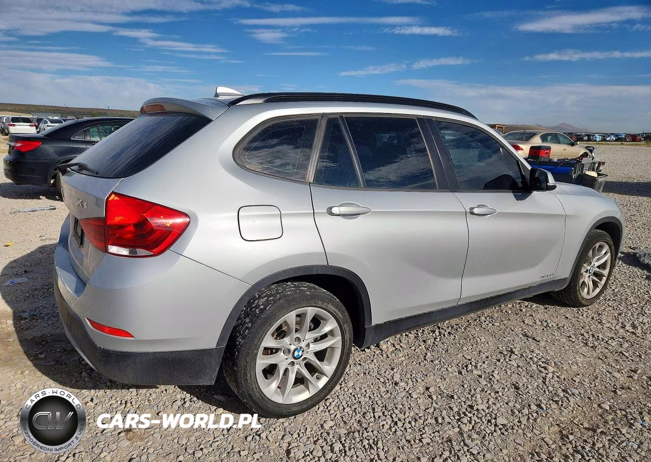 2015 BMW X1 xDrive28I VIN:WBAVL1C56FVY39878 - 3