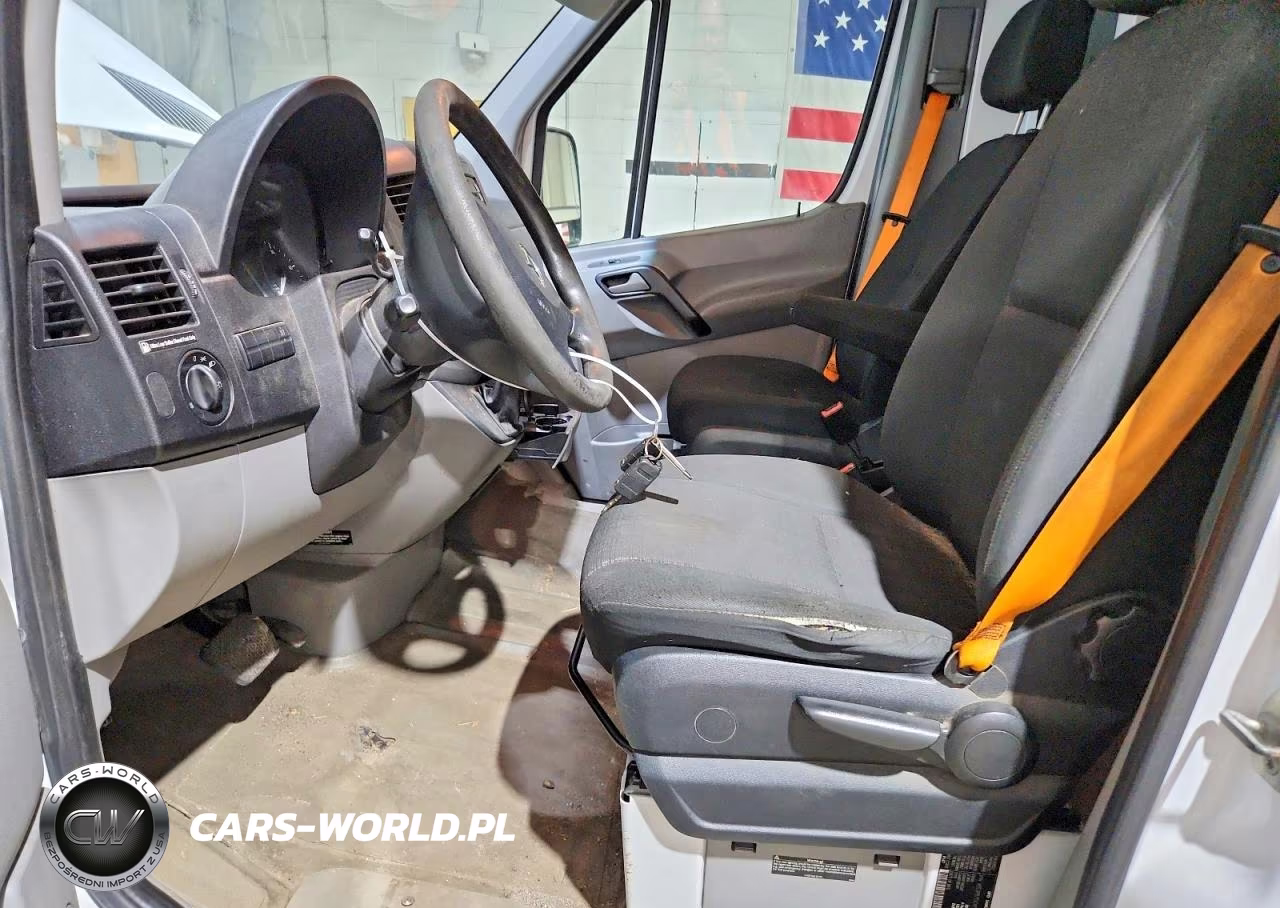 2015 Mercedes-Benz Sprinter VIN:WD3PE7DC5F5950941 - 7