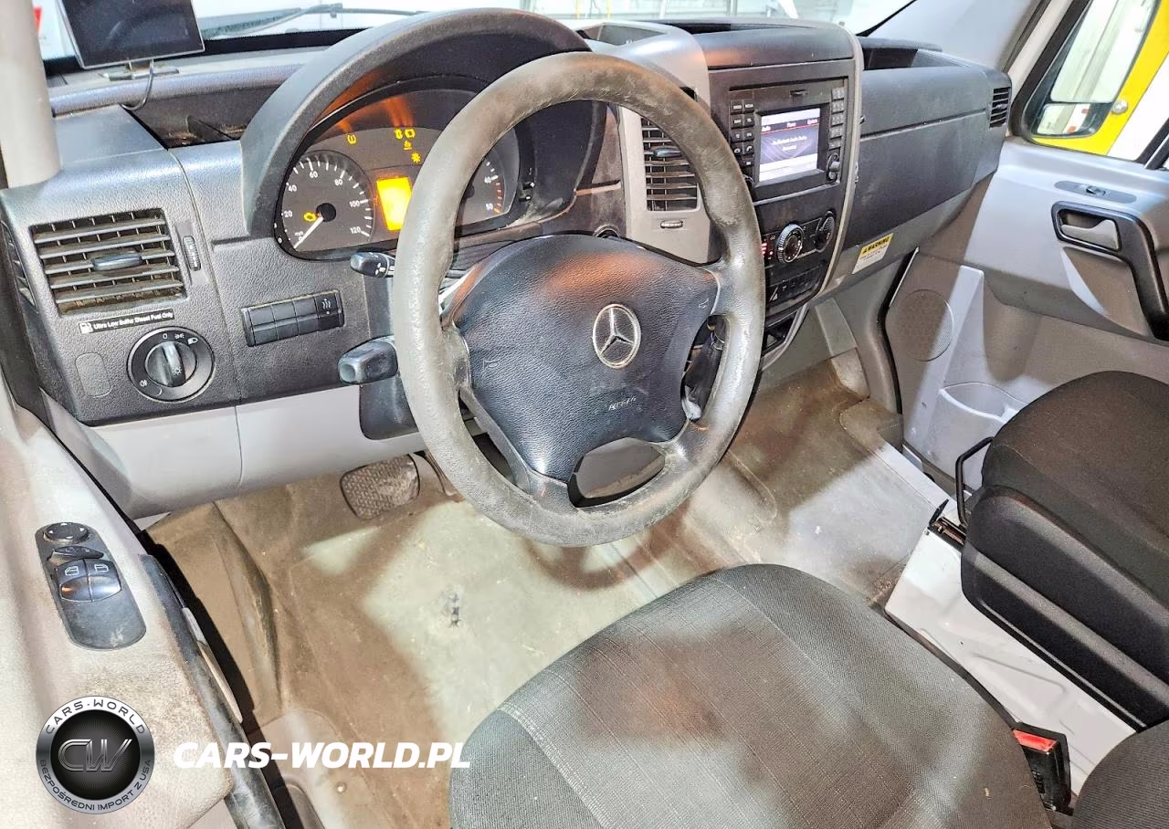 2015 Mercedes-Benz Sprinter VIN:WD3PE7DC5F5950941 - 8