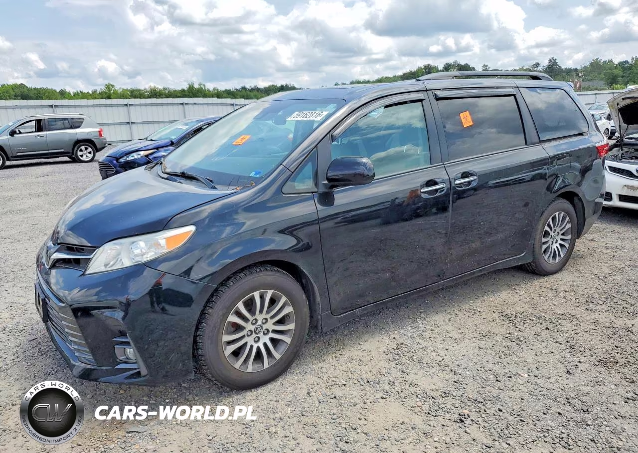 2020 Toyota Sienna Xle 8-Passenger
