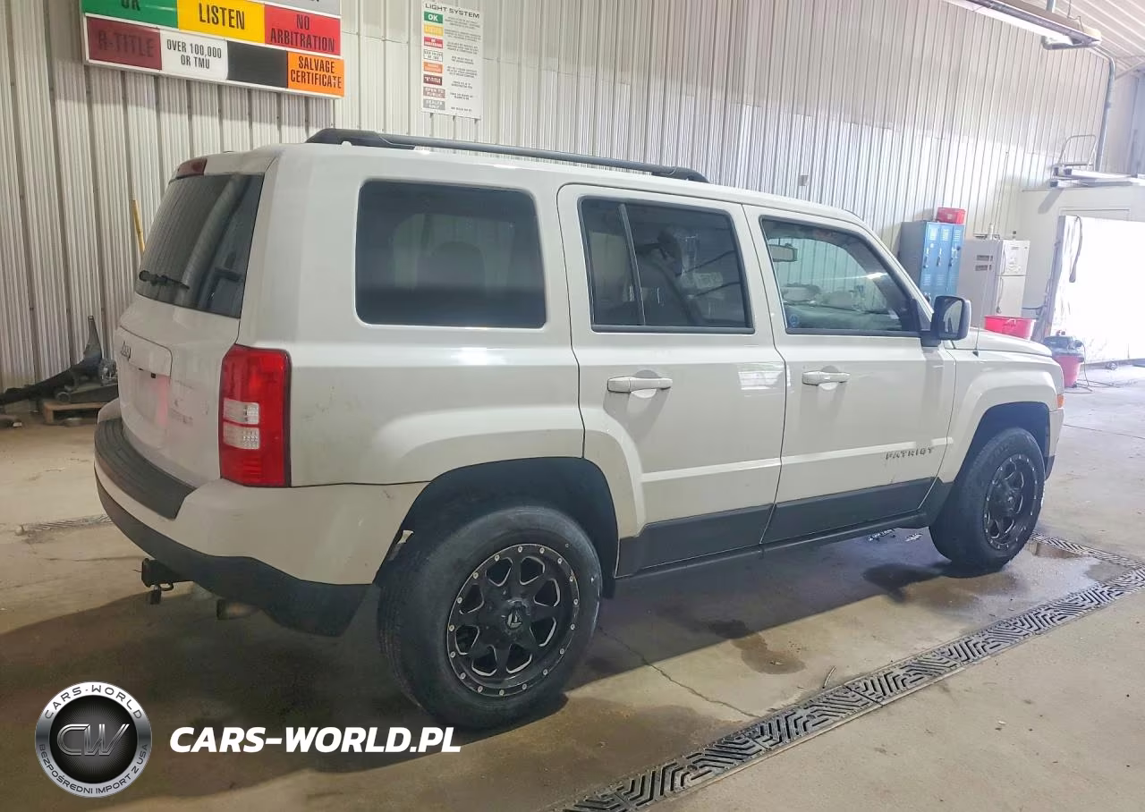 2016 Jeep Patriot Sport VIN:1C4NJPBA5GD811801 - 3