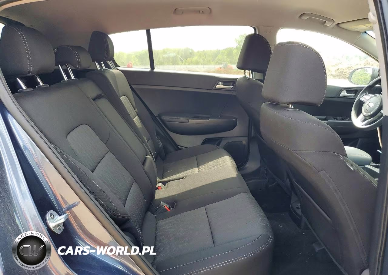 2020 Kia Sportage Lx VIN:KNDPM3AC9L7813782 - 11