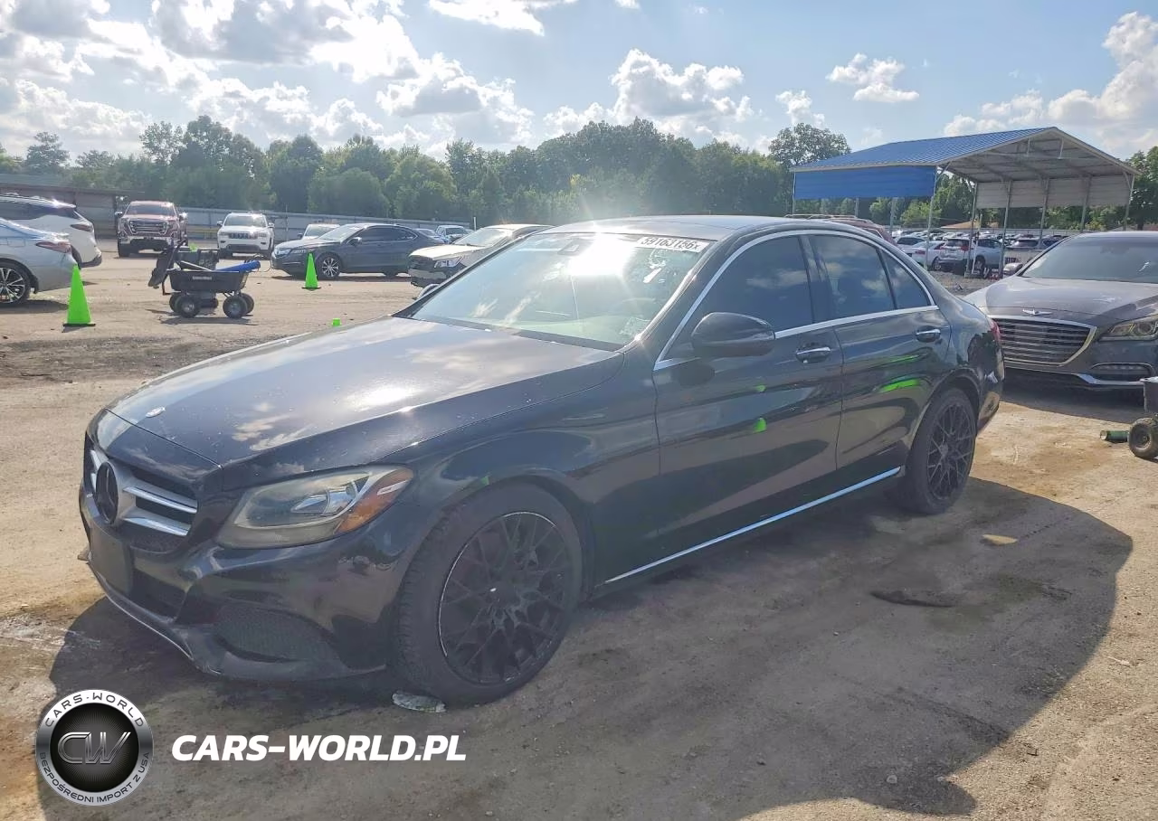 2016 Mercedes-Benz C 300 – zdjęcie 1 z 12