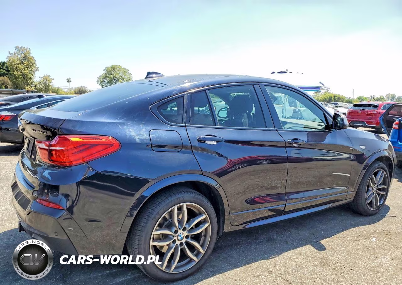 2018 BMW X4 xDrivem40I VIN:5UXXW7C52J0Z44833 - 3