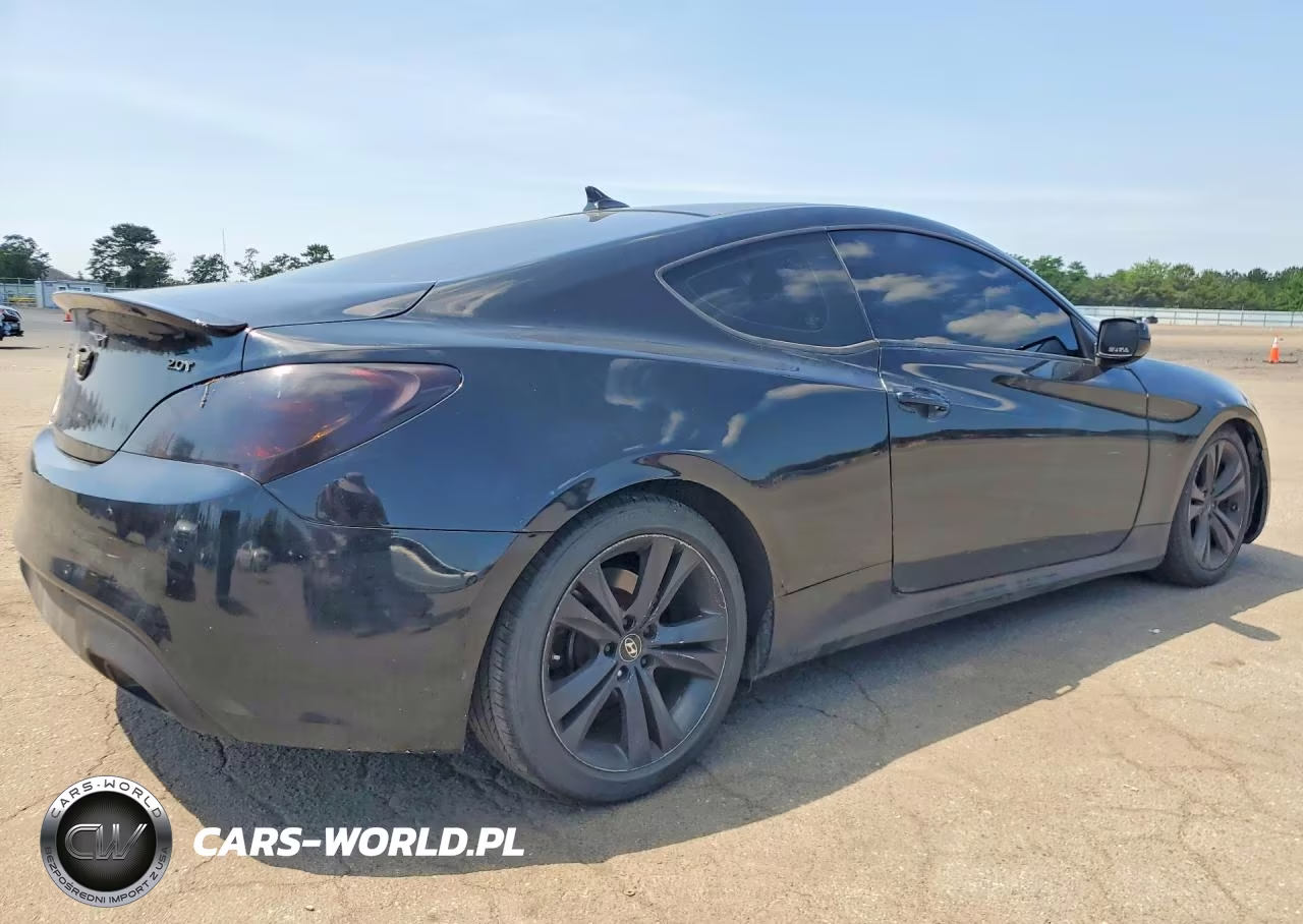 2010 Hyundai Genesis Coupe 2.0T VIN:KMHHT6KD6AU035693 - 3