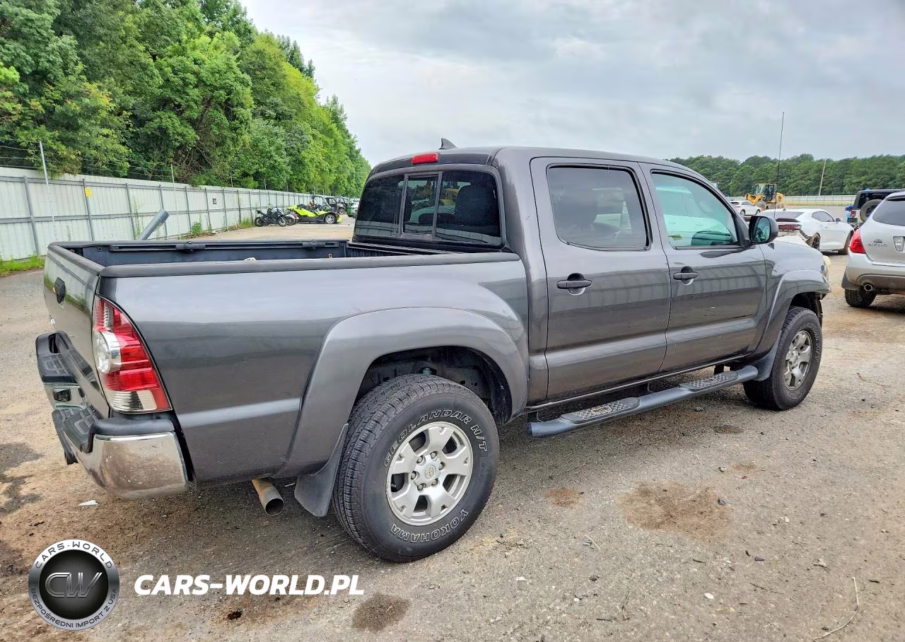 2013 Toyota Tacoma Prerunner V6 VIN:5TFJU4GNXDX035448 - 3