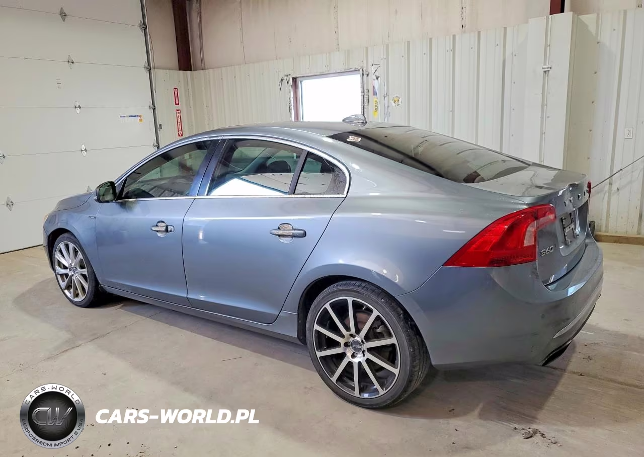 2016 Volvo S60 Platinum VIN:LYV402FM0GB097043 - 2