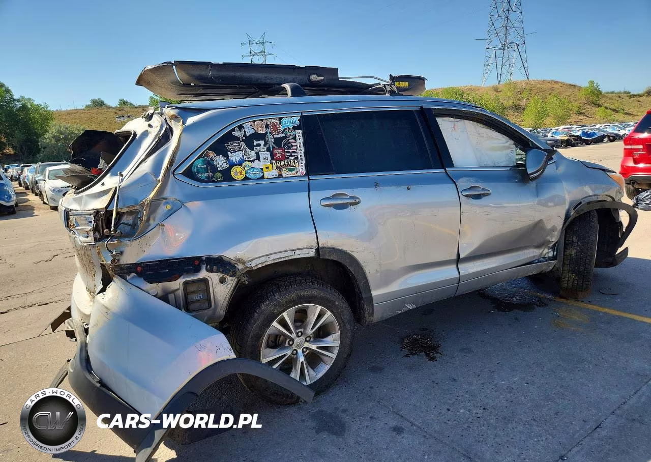 2014 Toyota Highlander Xle VIN:5TDJKRFHXES031566 - 3