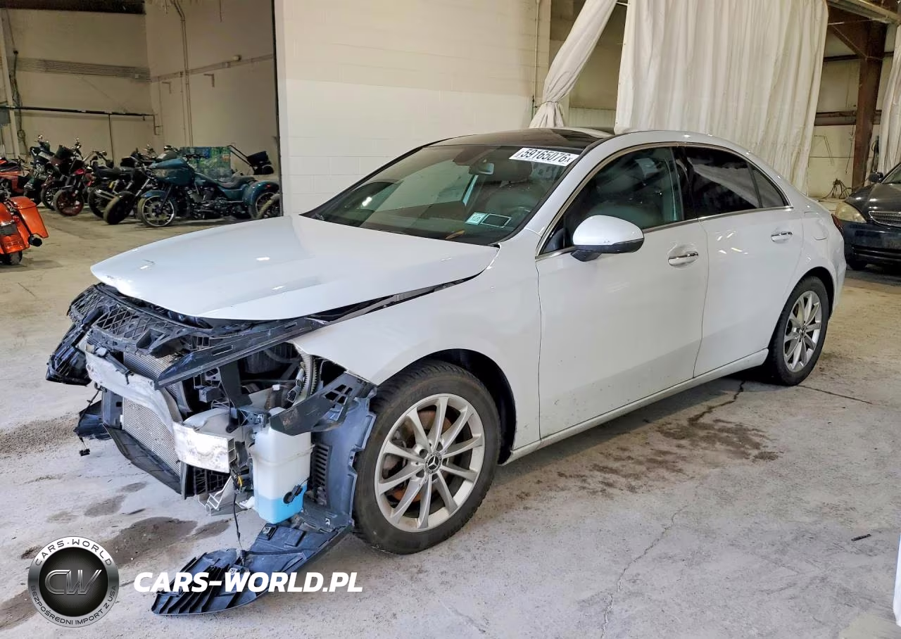 2019 Mercedes-Benz A 220 – zdjęcie 1 z 13