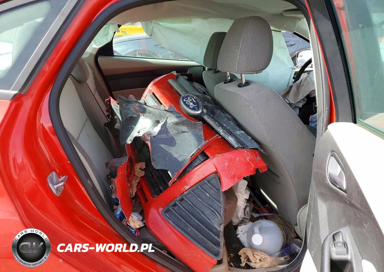 2013 Ford Focus Se VIN:1FADP3F21DL364137 - 10