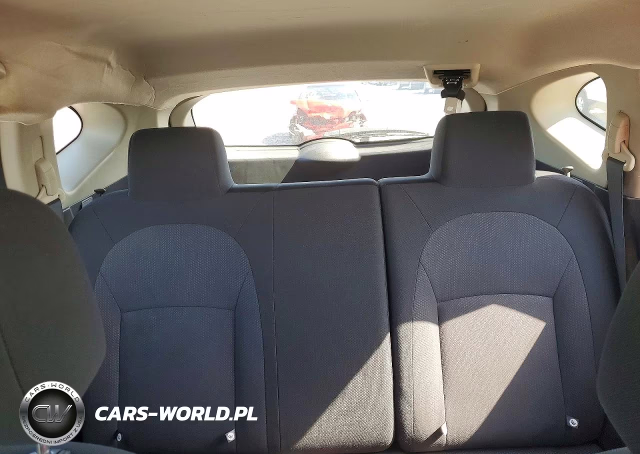 2011 Nissan Rogue S VIN:JN8AS5MV3BW682409 - 10