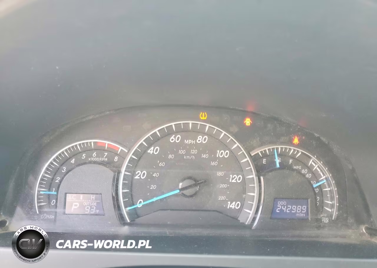 2014 Toyota Camry Xle VIN:4T4BF1FK1ER343682 - 9