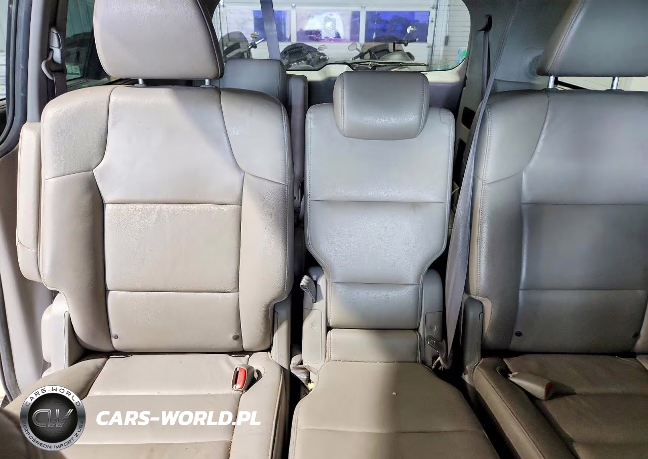 2012 Honda Odyssey Touring VIN:5FNRL5H94CB085896 - 10
