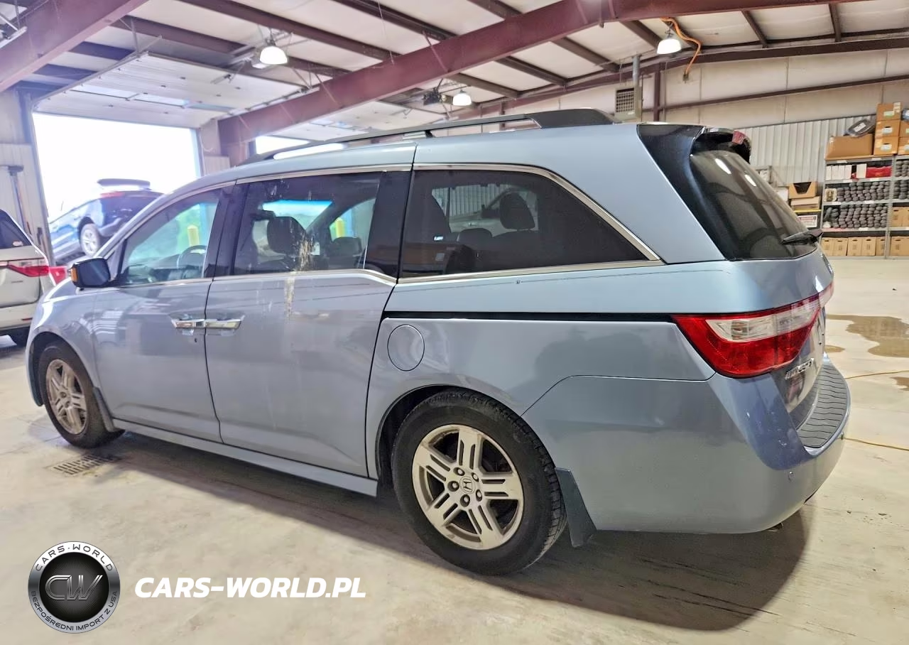 2012 Honda Odyssey Touring VIN:5FNRL5H94CB085896 - 2